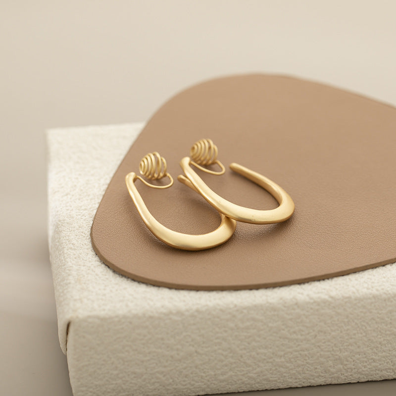 Minimalist Metal U-Shaped Earring Holder For Non-Pierced Ears A Niche Design
