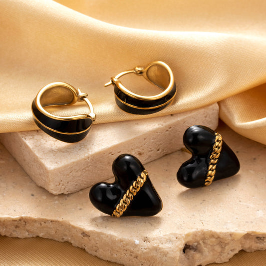 Versatile Titanium Steel With A Personalized Stainless Steel Heart Design