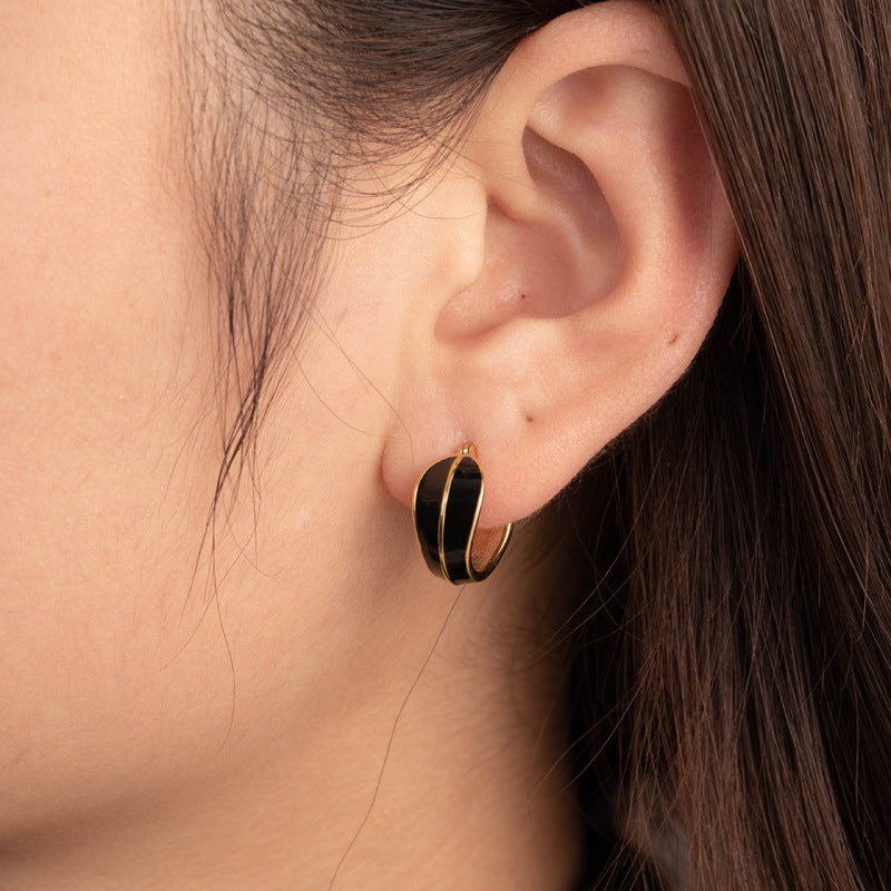 Versatile Titanium Steel With A Personalized Stainless Steel Heart Design