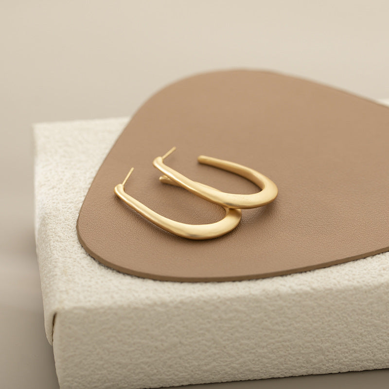 Minimalist Metal U-Shaped Earring Holder For Non-Pierced Ears A Niche Design